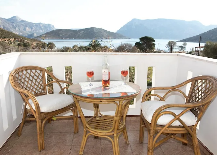 Themelina דירה Emborios