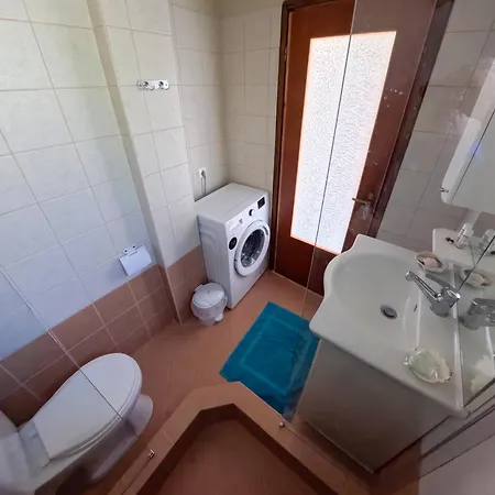 Apartment Themelina *
