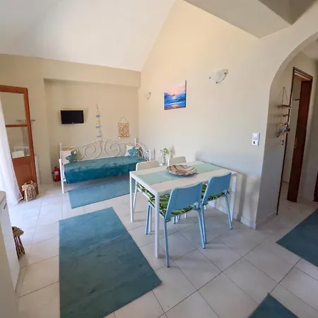 Apartament Themelina *