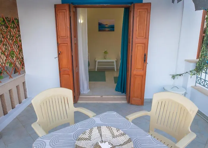 Themelina Apartament Emborios